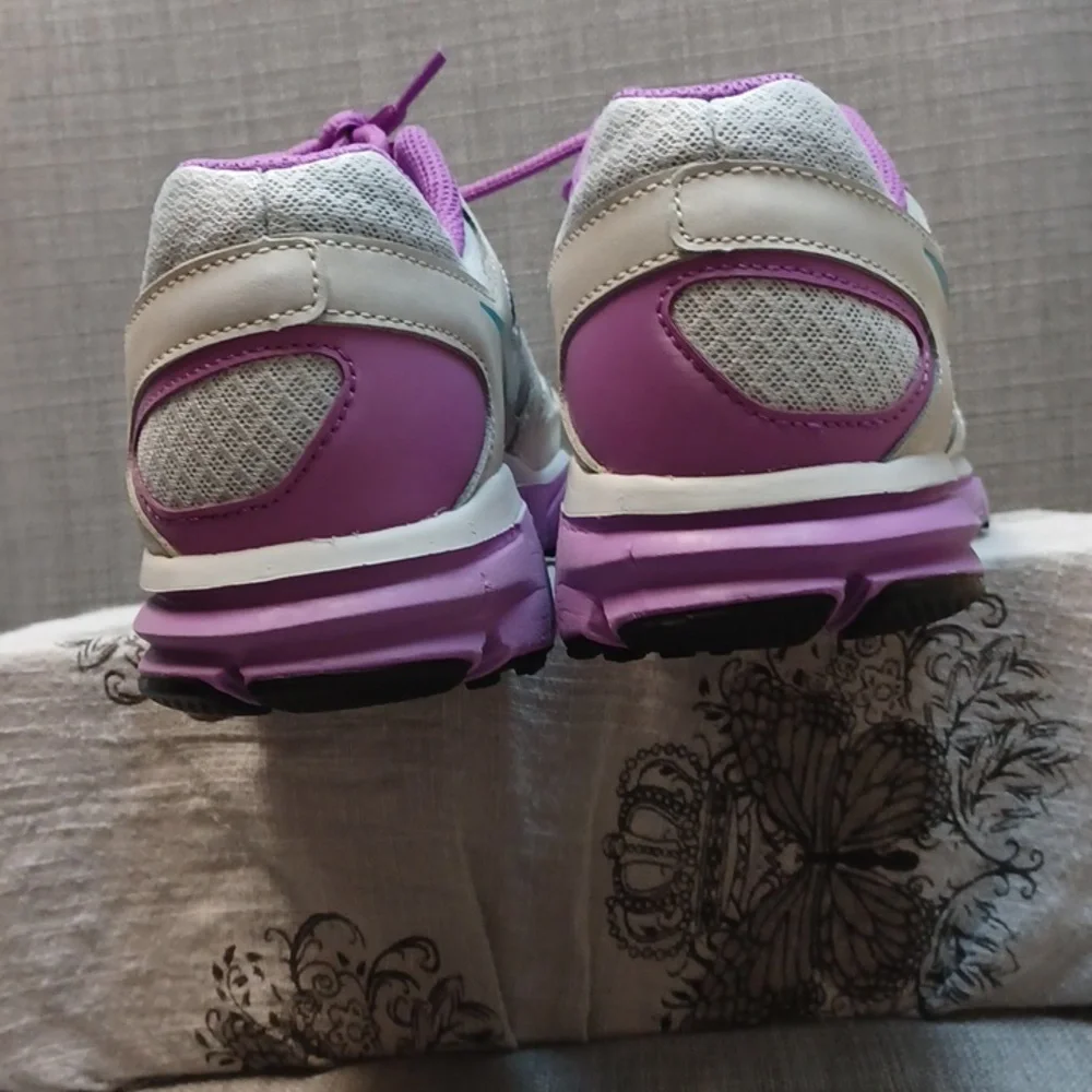 Nike Purple and Teal Sneakers Size 7 - Picture 5 of 13